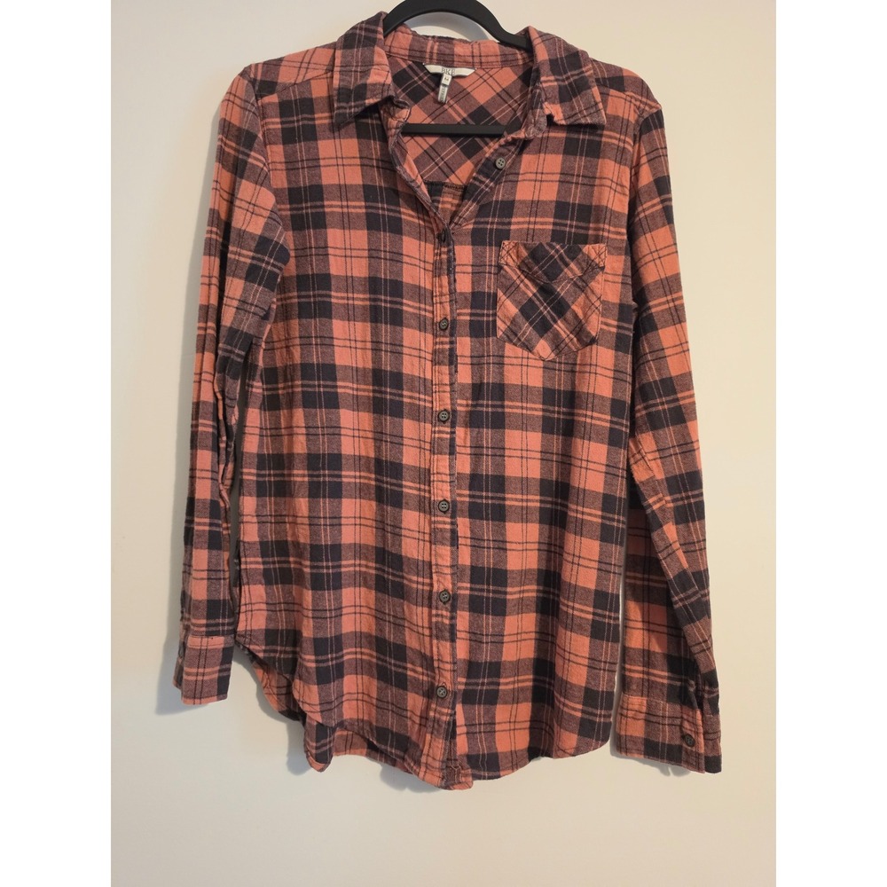BKE Flannel Shirt Womens M Salmon Black Cotton Plaid Boyfriend Boho Classic Top